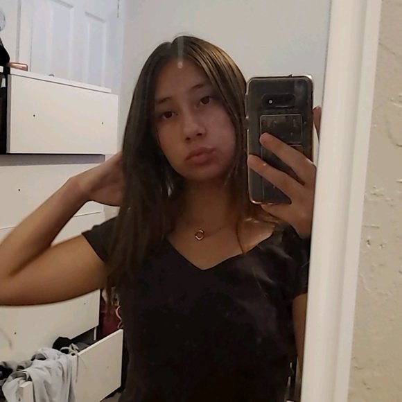 Meet your Posher, Lily - Picture 2 of 2